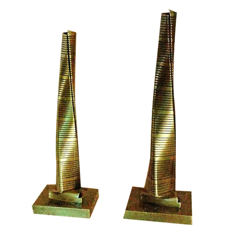 

Shanghai Tower Iron Model Crafts Desk Decor Home Decoration Accessories Modern Tabletop Figurine Ornament Iron Craft Souvenir