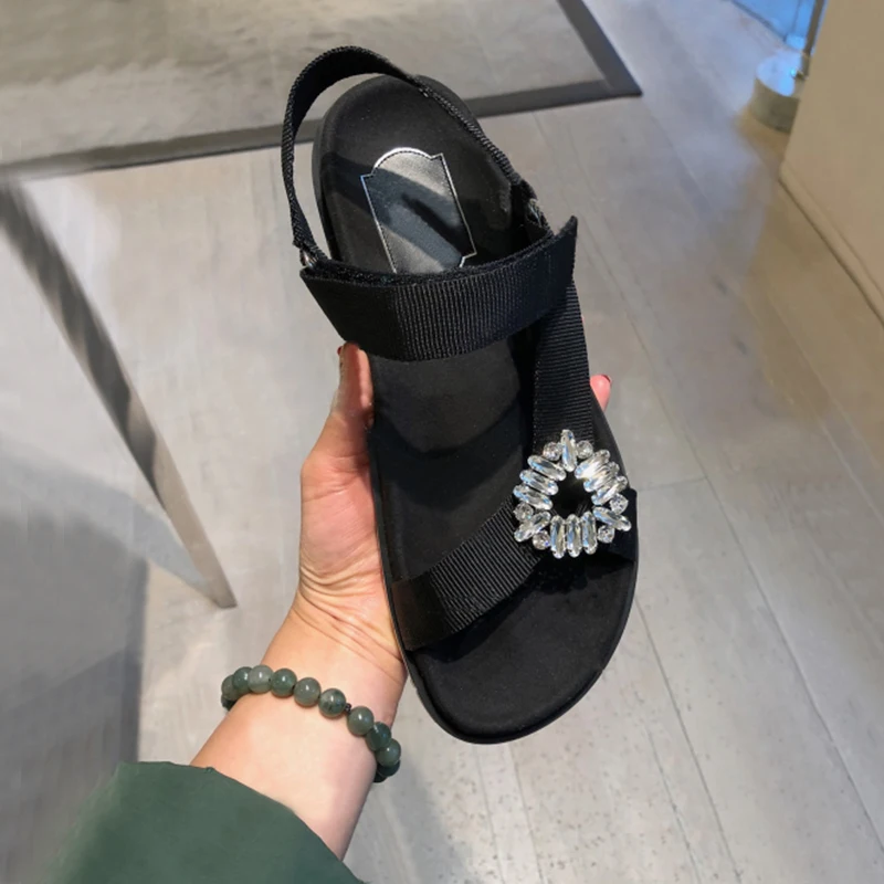 

2018 New Summer Casual Sandals Shoes Woman Design Crystal Buckle Cozy Flats Woman Sandals Hook&Loop Beach Sandals Mujer Shoes