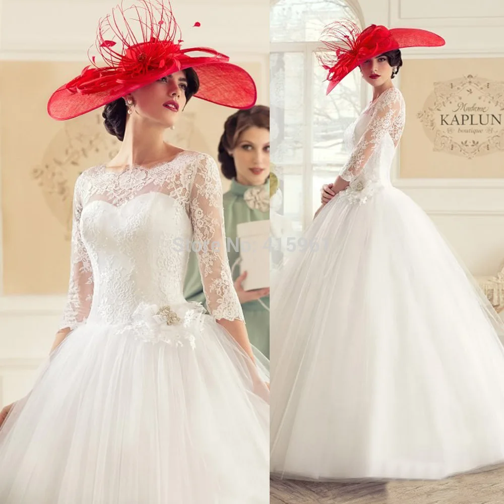 

2015 New Fashion Vintage Wedding Dresses Ball Gown Lace Bridal Gowns with Long Sleeves Tulle Floor Length Vestidos Longos W3524