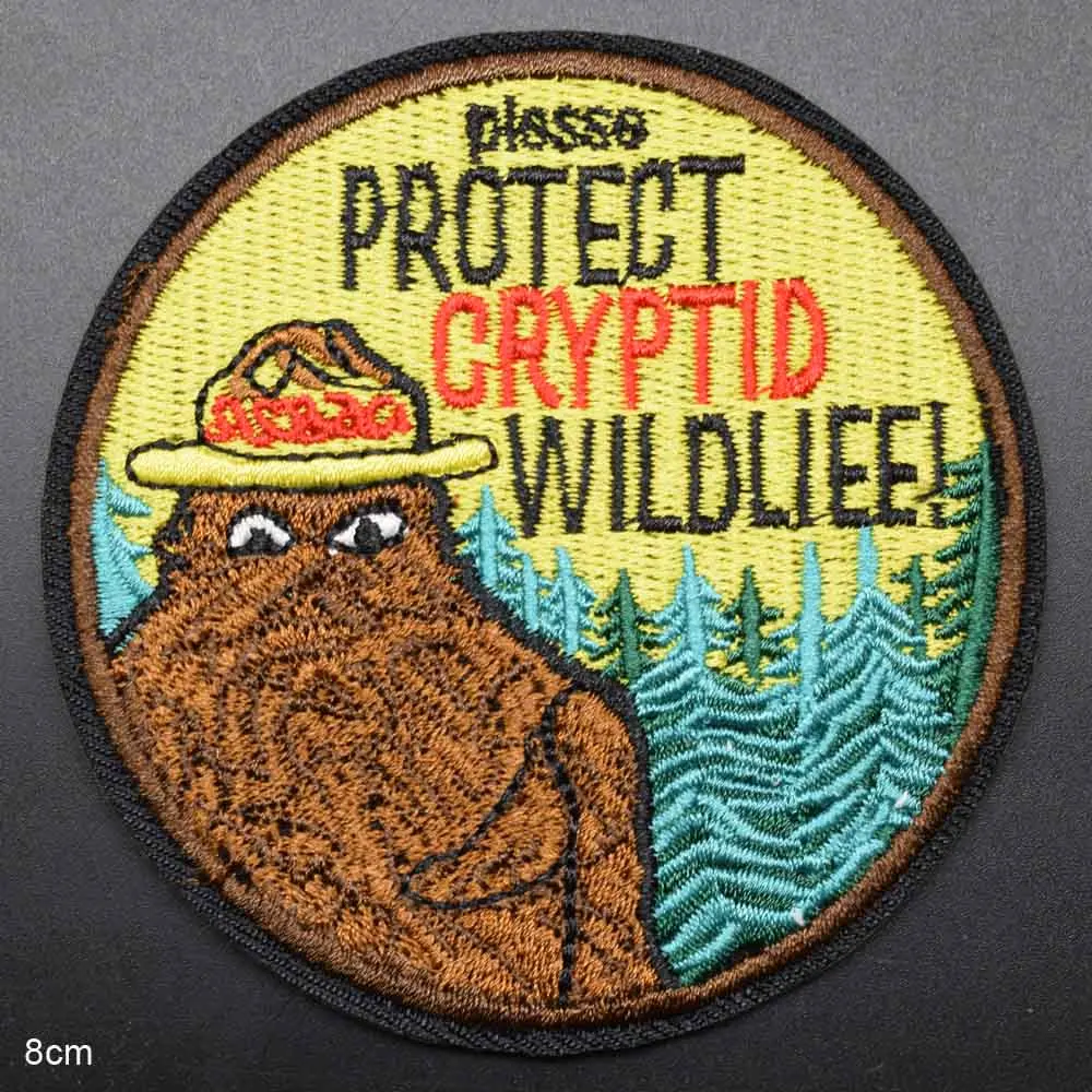 

Bear with Hat Protect Wildlife Outdoor Theme Iron On Embroidered Clothes Patches For Clothing Stickers Wholesale