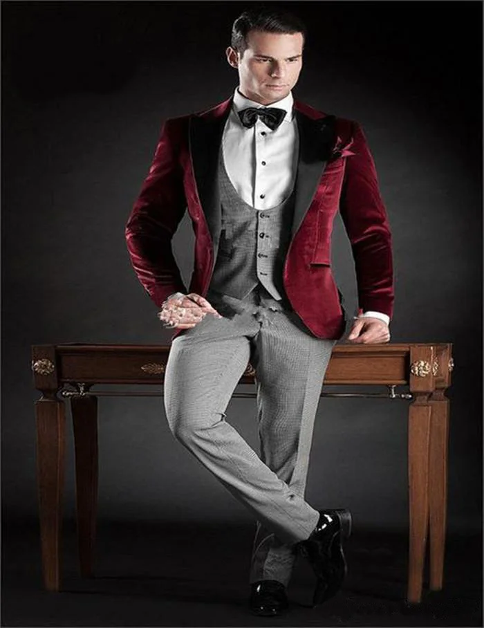 

New Groom Tuxedos Groomsmen One Button Peak Lapel Best Man Suit Wedding Men's Blazer Suits Custom Made (Jacket+Pants+Vest+Tie)