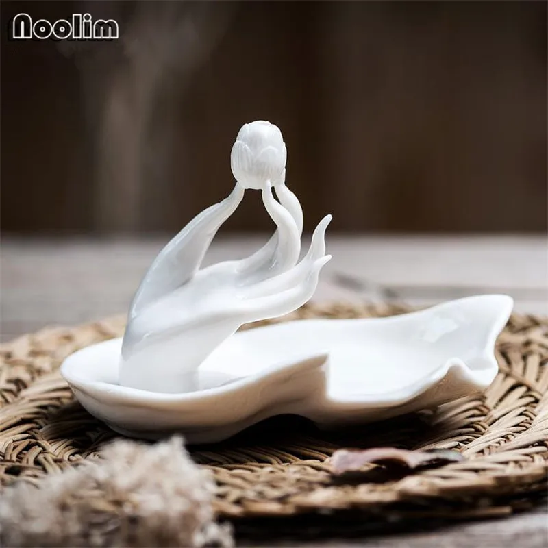 

Handmade Ceramic Incense Burner Creative Buddha Hand White Lotus Porcelain Incense Stick Holder Home Decor Aromatherapy