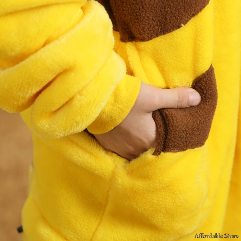 Tanie Pikachu dzieci śmieją się śmiać toaleta zipper zagęszczony kawałek zwierząt piżamy flanelowe słodkie piżamy