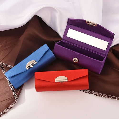 

1pcs Lipstick Case Retro Embroidered Fashion Holder Flower Design With Mirror Cosmetic Bags 6 Colors