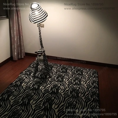 NC117- ZEBRA26 light zebra