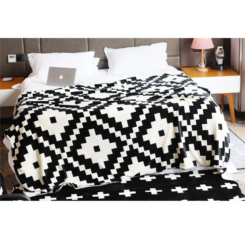 

Multi Fuctional Blankets High Quality Coral Fleece Blanket Soft Portable Two Layers Cross/Diamond/Cherry 150cmx200cm 200cmx230cm