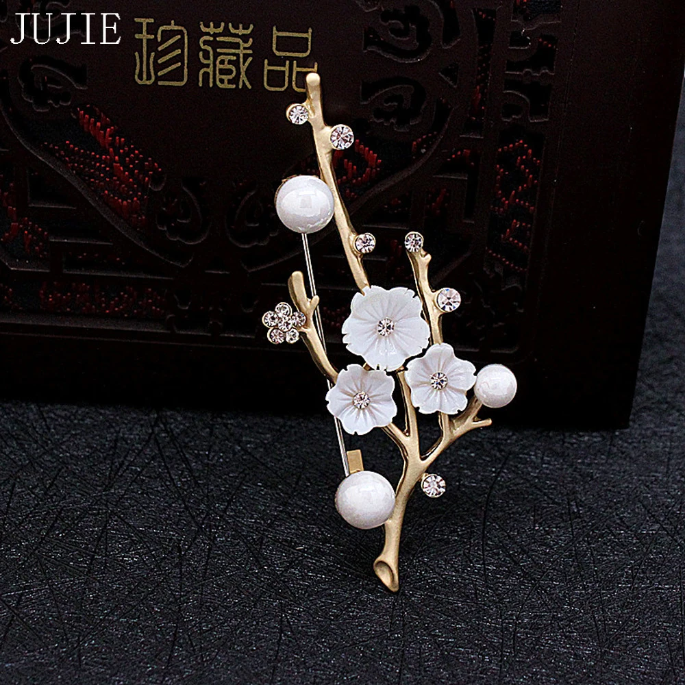 

JUJIE Fashion Shell Flower Brooches For Women Scarf pins Pearl Wedding Bouquet Jewelry Plum blossom Bijoux