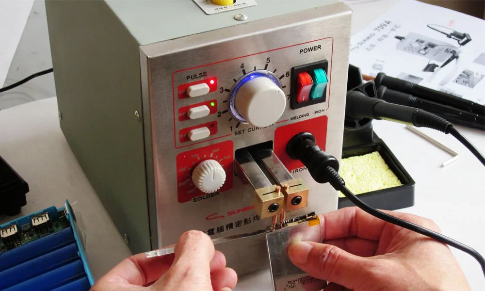 1.5KW High Power Spot Welder & Soldering Station with Universal welding pen +4mm 1KG Nickel sheet 2