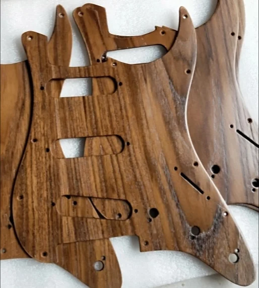 Ручной работы Pickguard ashtree#1605H-4 Электрический S trat гитара дерево SSS - Цвет: SSS wood  color 1