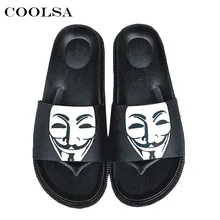 Coolsa/летние мужские пляжные сандалии; тапочки с героями мультфильмов; Цвет черный, белый; v-образный вырез; маска; рисунок; домашняя обувь на плоской подошве; Вьетнамки; Мужская модная пляжная обувь