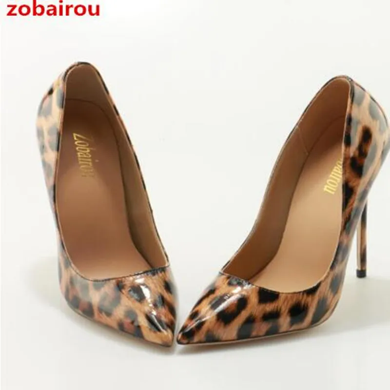 Zobairou/sapatos mulher/пикантные женские туфли из лакированной кожи с леопардовым принтом