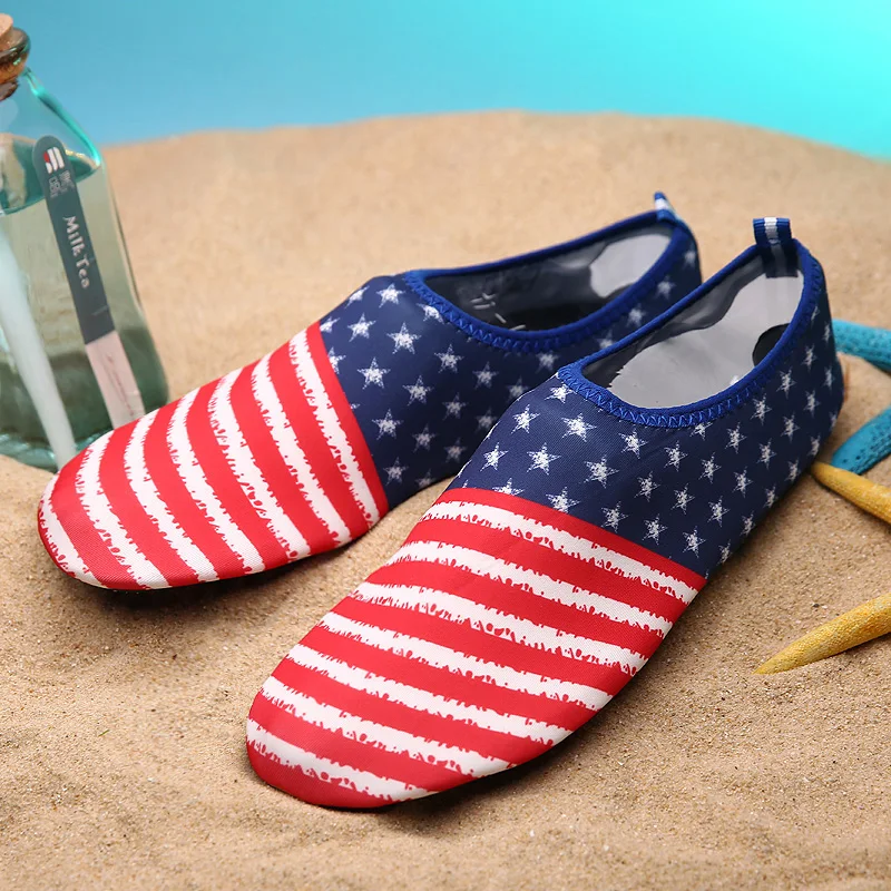 

2019 Brand Fashion Summer Style Soft Moccasins Men Loafers High Quality Leather Shoes Men Flats Gommino Driving Shoes 39-44 New