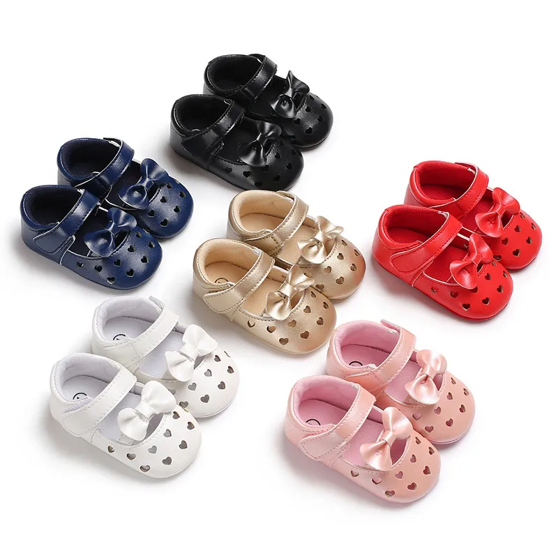 Chaussures pour bébés filles | Baskets en cuir avec nœud en forme de cœur pour nourrissons, chaussures princesse pour berceau