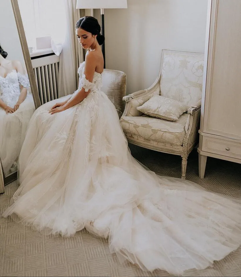 off-the-shoulder-3d-floral-appliques-boho-wedding-dresses-2019-vintage-beach-bridal-gowns-vestidos-de-novia-a-line-wedding-dress-for-brides (3)_