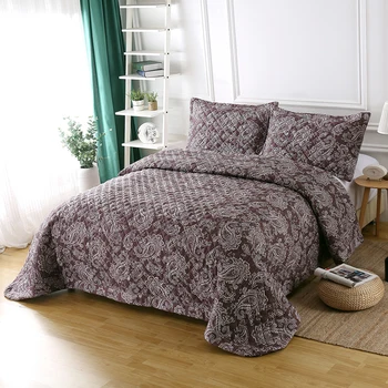 

Floral Pattern Comforter 3 Pieces with 2 Pillowcase Brown European Style Summer Thin Quilt Air Conditioner Quilt Home Bedclothes