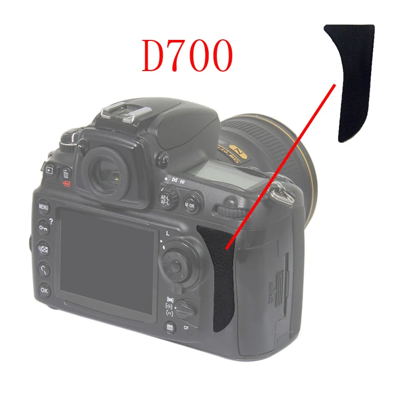 D700