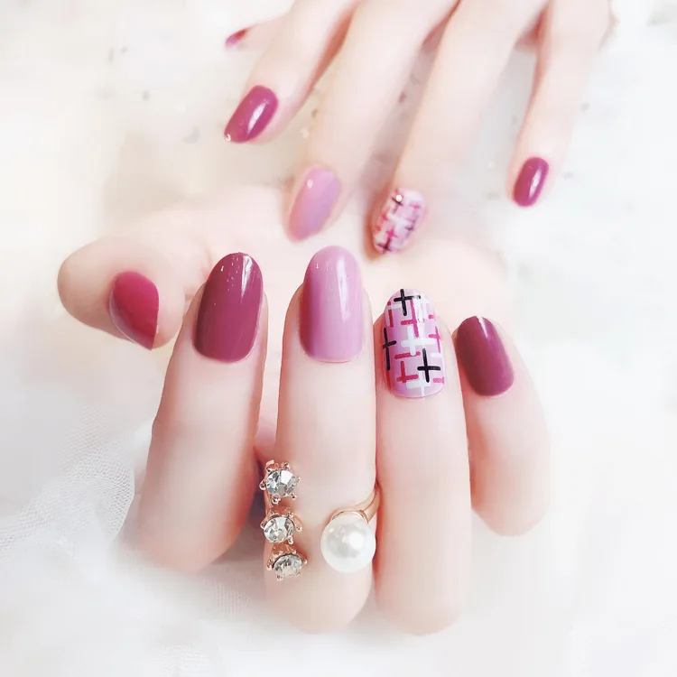 

2018 New Mixed loading pink False Nails Pure color Small round head Fake Nails 24cps/box Back of the nail with glue Easy to wear