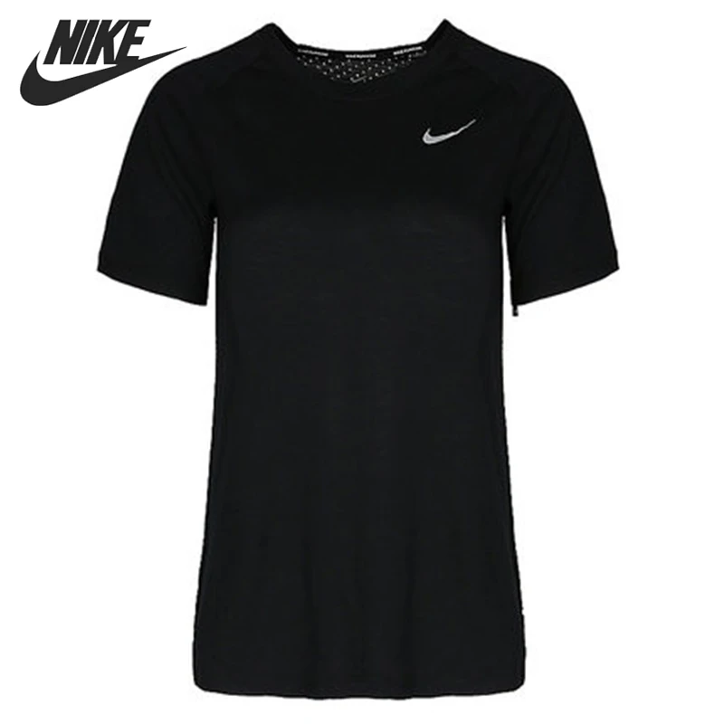nike tailwind top