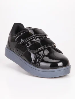 

Casual shoe with fairy intermittently