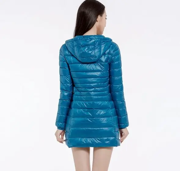 Большие размеры-6XL 90% белый куртка-пуховик Для женщин Ультралегкая пуховая куртка новинка Зимы г. с капюшоном тонкие длинные пальто - Цвет: Peacock blue