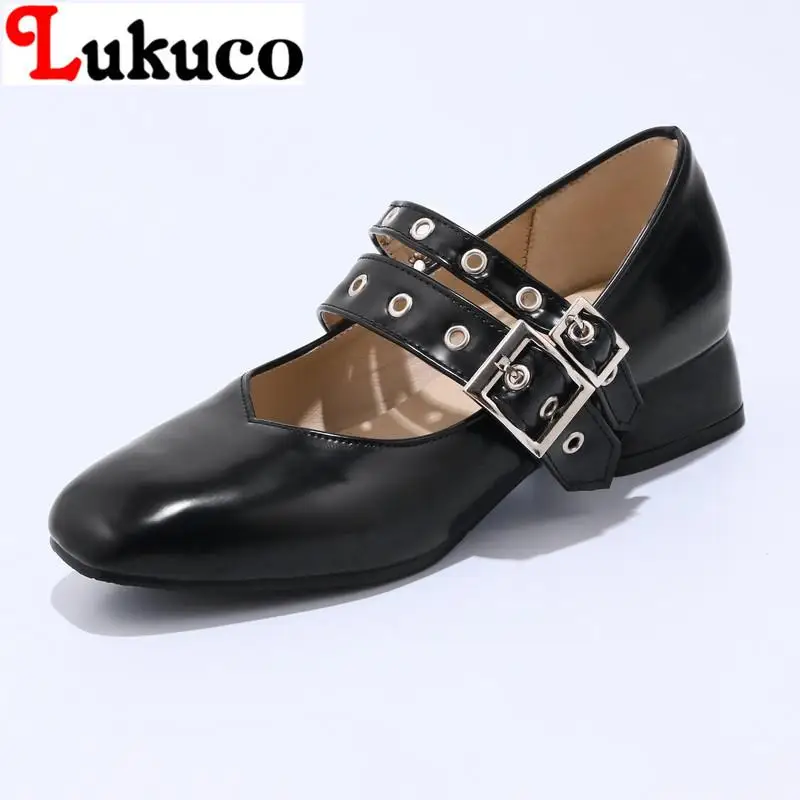 

2018 New arrival Lukuco FASHION women shoes pure color super large size 45 46 47 48 low heel with rivets design free shipping