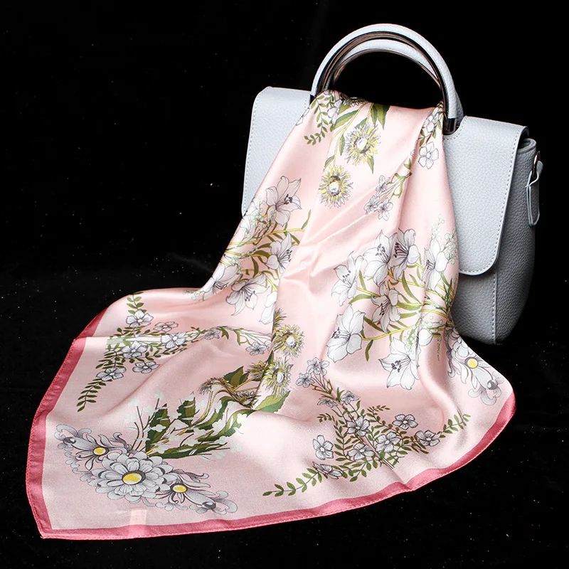 

2019 Luxury Women Silk Scarf For Hair Pink Floral Printed Bag Neck Scarfs Female 53*53cm Neckerchief Headband Scarves For Ladies