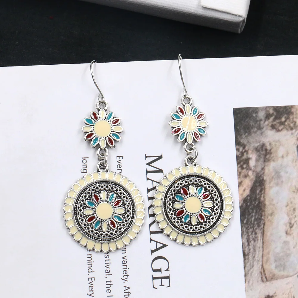

Women Vintage Ethnic Flower Oil Drop Dangle Hanging Earrings Fashion Lovely Ear Ornaments Jewelry Earrings for Women