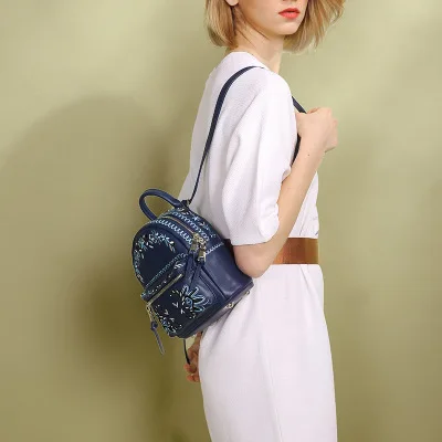 

2018 new fashion Exquisite Embossed luxury brand genuine leather backpacks women bags designer backpack floral women backpacks