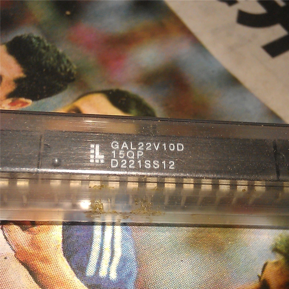 

GAL22V10D-15QP GAL22V10D новый оригинальный 5 шт./лот