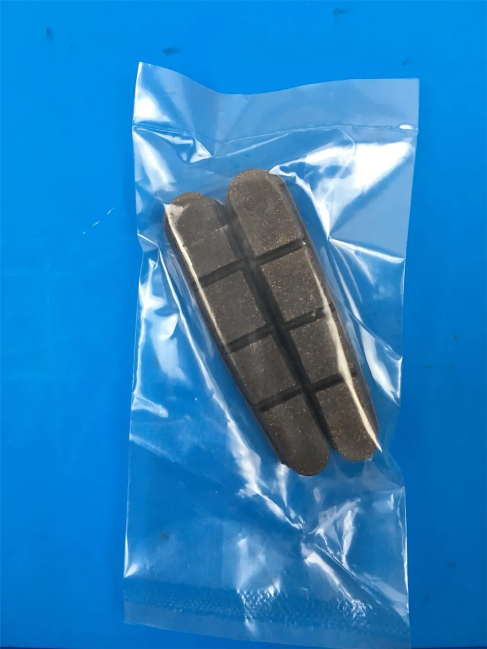 

2019 carbon fiber road wheel V brake brake block rubber material for shima0 and campa gn0 select 2/4/6/10 pieces brake block