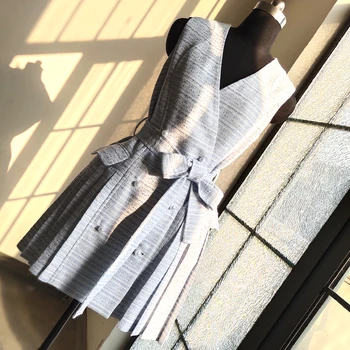 

New Female Spring and Summer Dresses 2019 Temperament Famous Medium and Long Laces with Slender Pleats Dresses