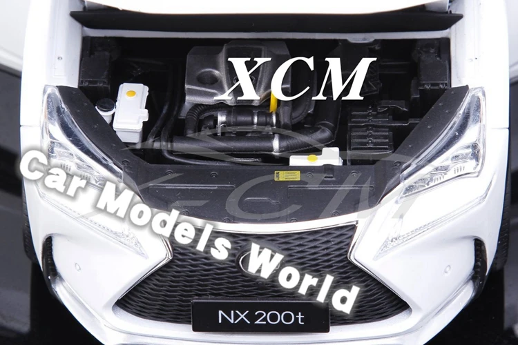 Литая под давлением модель автомобиля для NX200t NX 200 T 1:18(белый)+ маленький подарок