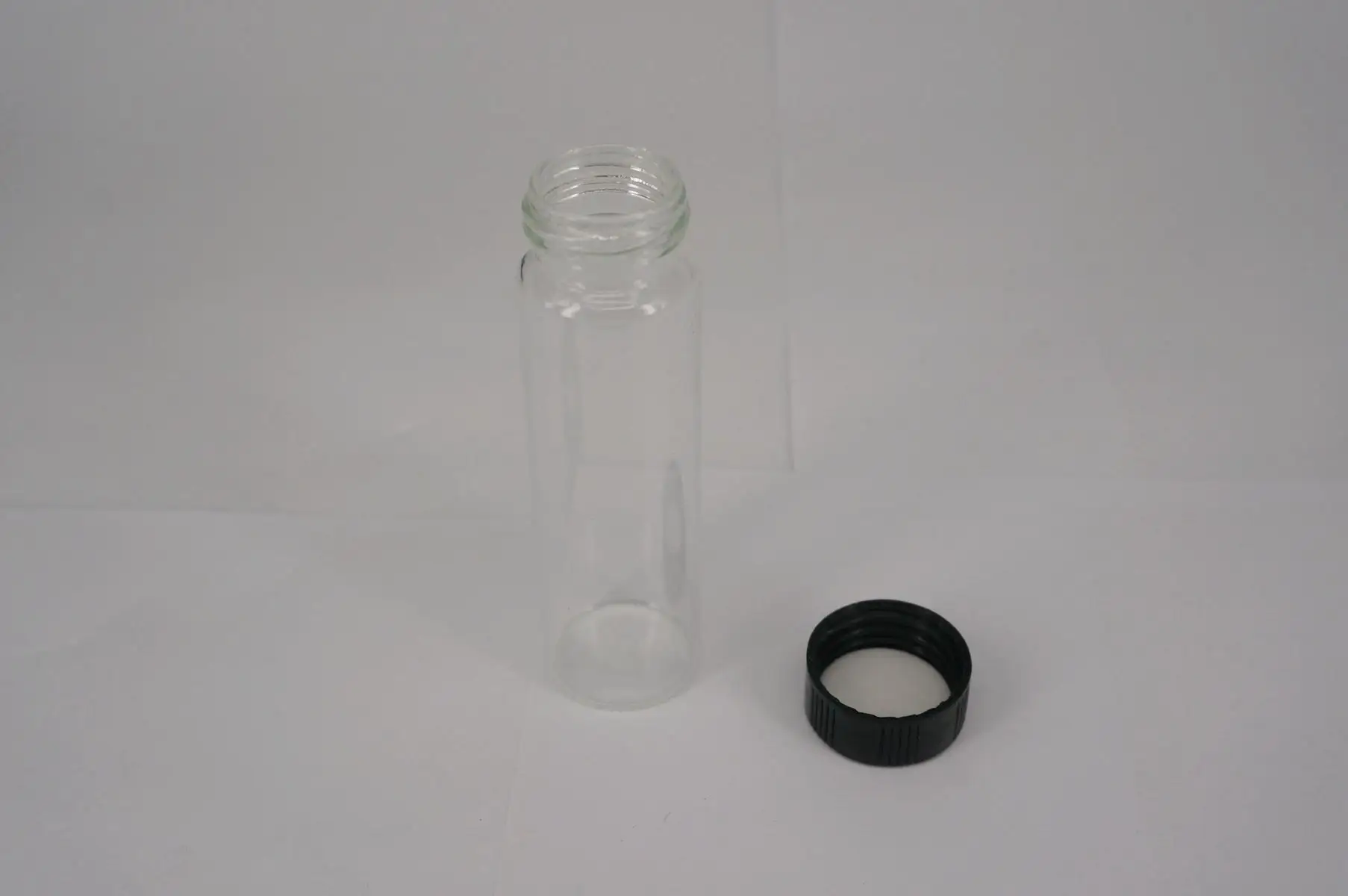 

5pcs 50ml Clear Glass Seal Bottle Reagent Bottle Sample Vials Plastic Lid Screw Cap Screw On Cover