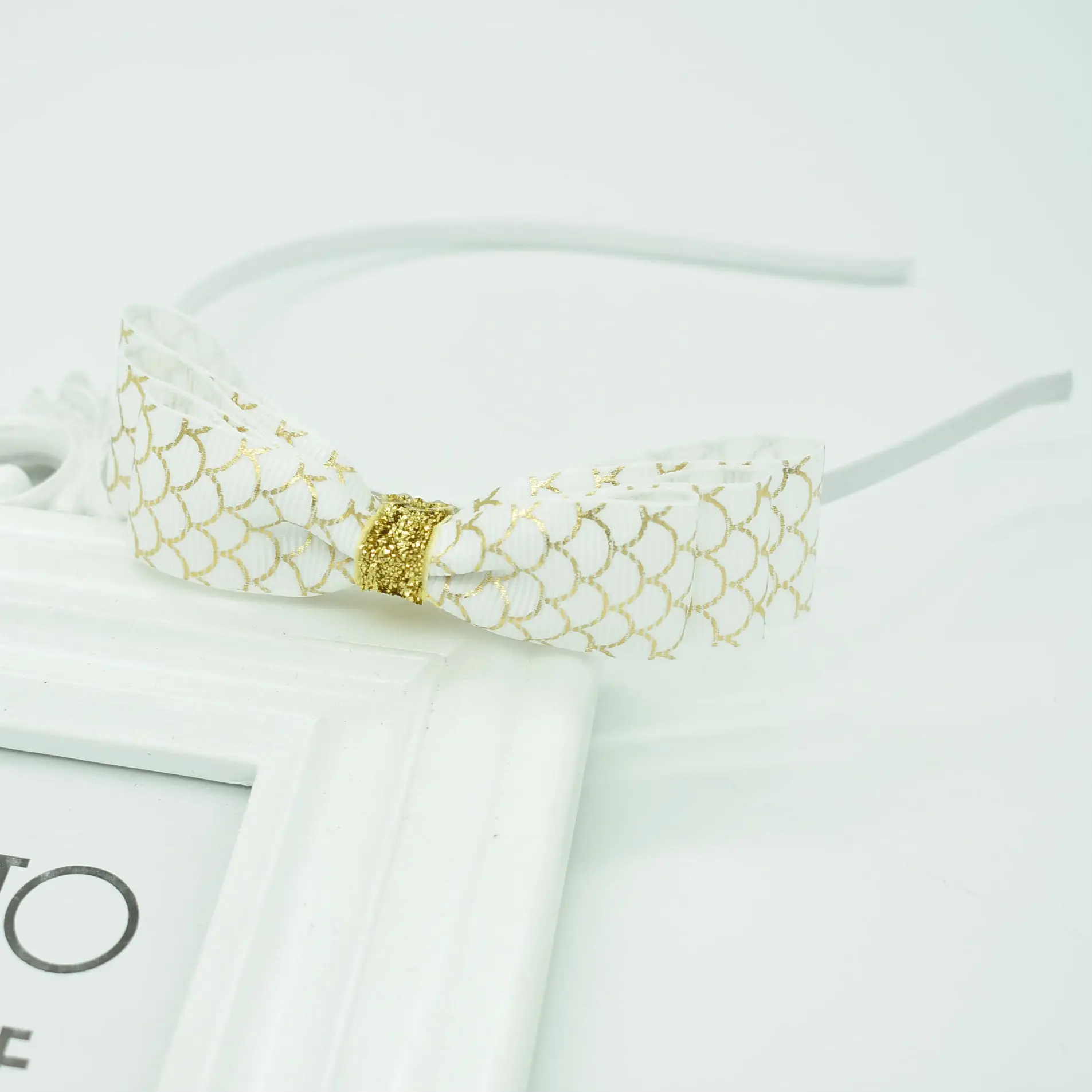 

Fish scales gold edge headband female personality fashion hair accessories girl cute headdress kids print