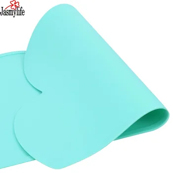 

Waterproof Placemat Foodgrade silicone Bar Mat Baby Kids Cloud Shaped Plate Mat Table Mat Set Home non-stick Kitchen Pads