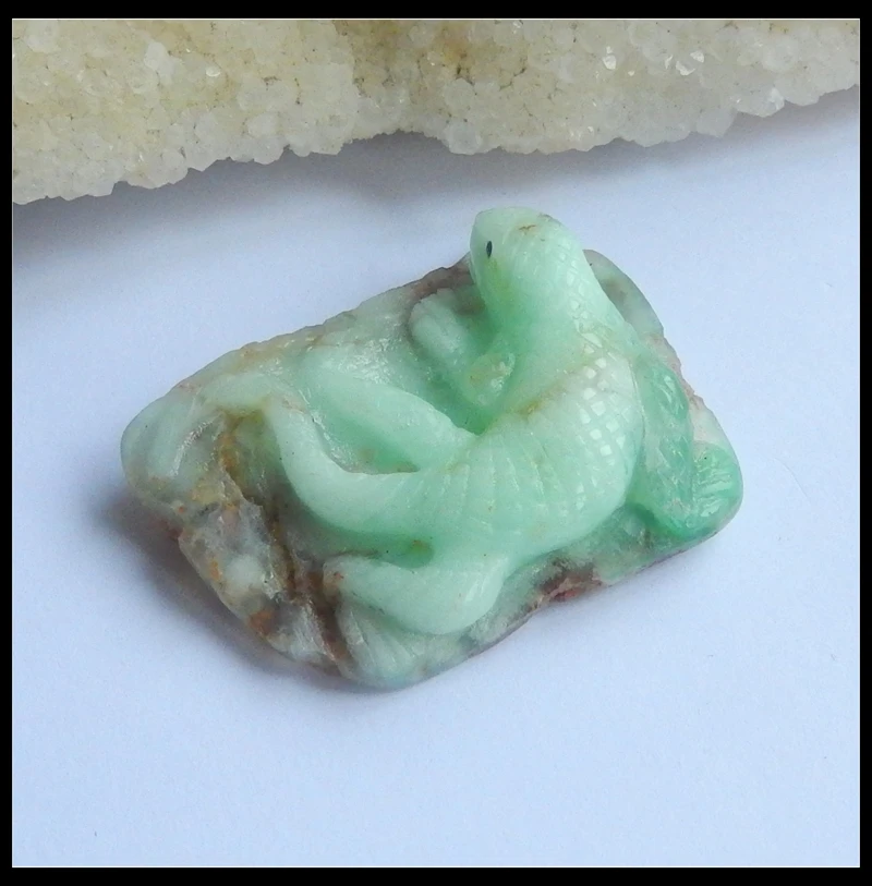 Инкрустированный натуральным камнем ящерица Chrysoprase кабошон 43x32x14 мм 20,53 г полудрагоценный камень резьба Кулон Аксессуар