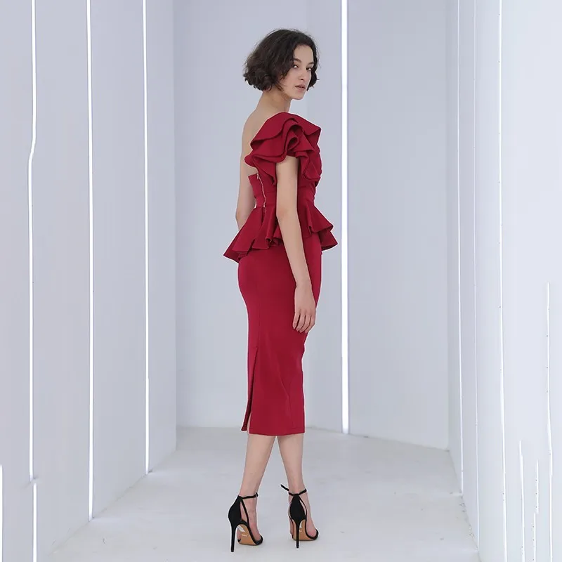 Комплект из двух предметов TWOTWINSTYLE женский короткий топ с открытыми плечами без