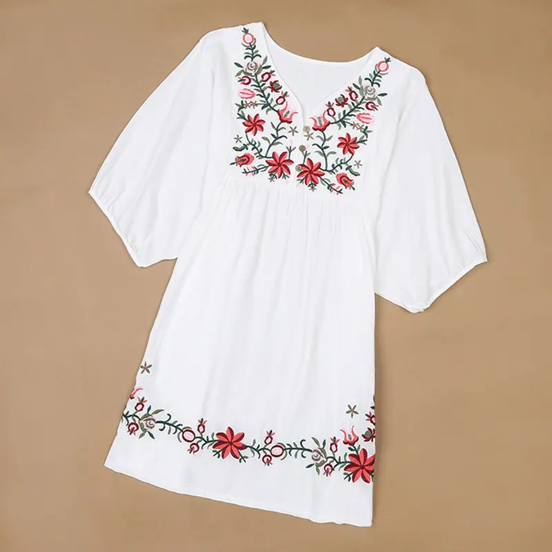 

2019 New Summer Vintage Female Ethnic Mexican Floral Loose Shirt Tops Hippie Boho Cotton Long Woman Embroidery Blouse Shirt