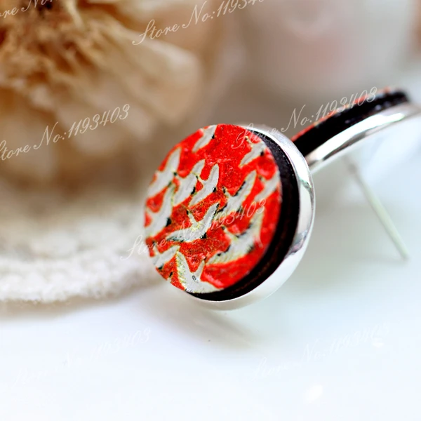 

Unique 3D Birds Embossed 16mm Round Coloured Drawing pattern Laser Cut wood Cabochon DIY for Rings, Earring,Brooch,Necklace