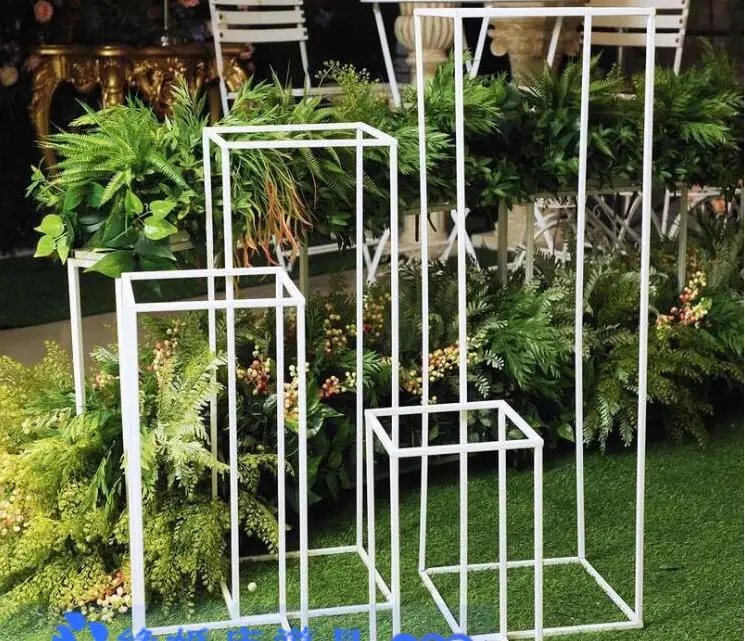 Northern Europe simple black iron art rack display rack clothing shoe rack, wedding decoration d frame rectangle. Northern Europe simple black iron art rack display rack clothing shoe rack, wedding decoration d frame rectangle.