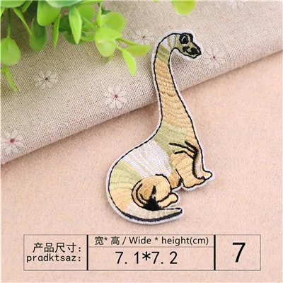 1 PC Fashion Embroidered Dinosaur Punk Series Dinosaur Cartoon Iron On Football Patches for Clothes DIY Appliques Cheap - Цвет: type G