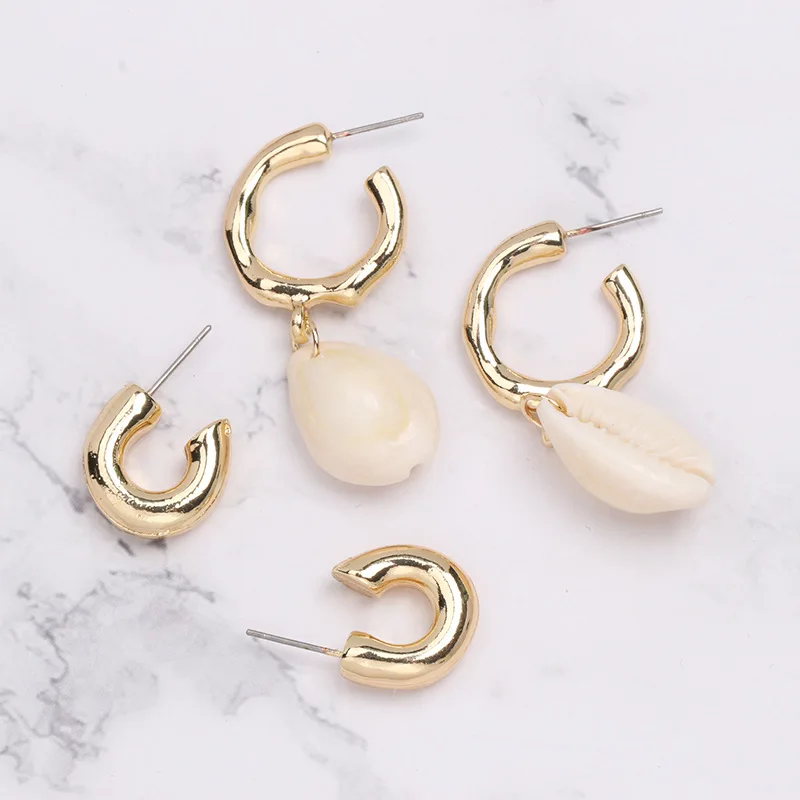 

Fashion Gold Silver Color Cowrie Shell Earring for Women Delicate Geometric Letters Earring Statement Brincos Beach Jewelry 2019