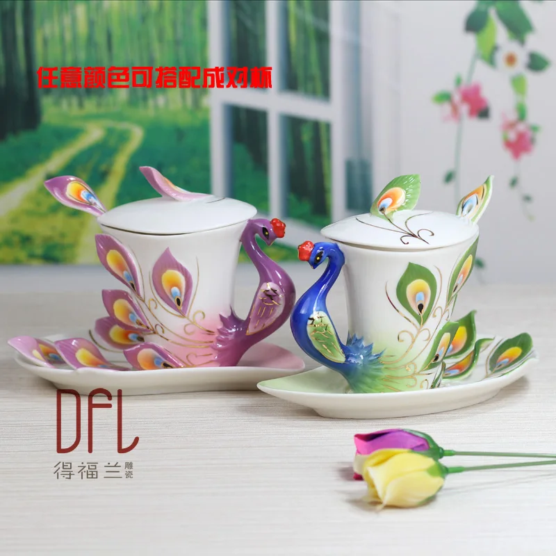 New-3D-Hand-painted-Peacock-Coffee-Cup-Mug-With-Lid-Spoon-Bone-China-Copo-European-Lover (2)