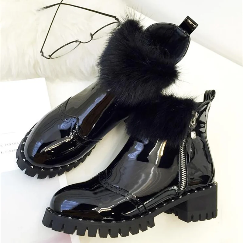 Womens Comfort Pu Patent Leather Martin Ankle Boots Low Thick Square Heel Wing Tip Brogue Designer Shoes