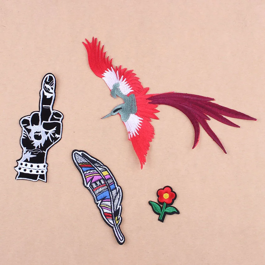 

Finger Feather Patch Stripe For Clothing Big Bird Patches Embroidered Flower Sewing Iron On Patches Applique Logo Applique DIYD1