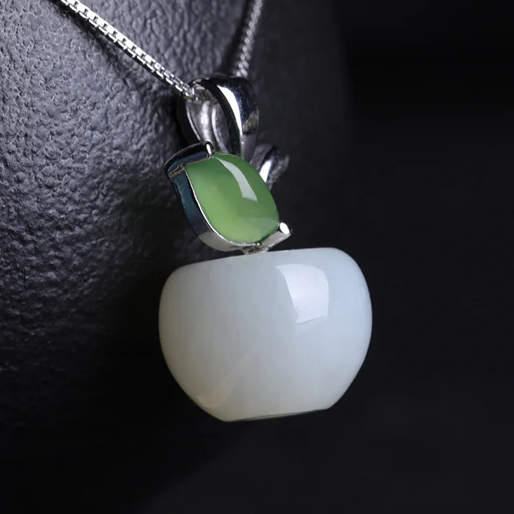 

MKP21 Women fine jewelry,delicate and cute little appple necklace,beautiful hetian jade pendant for your baby