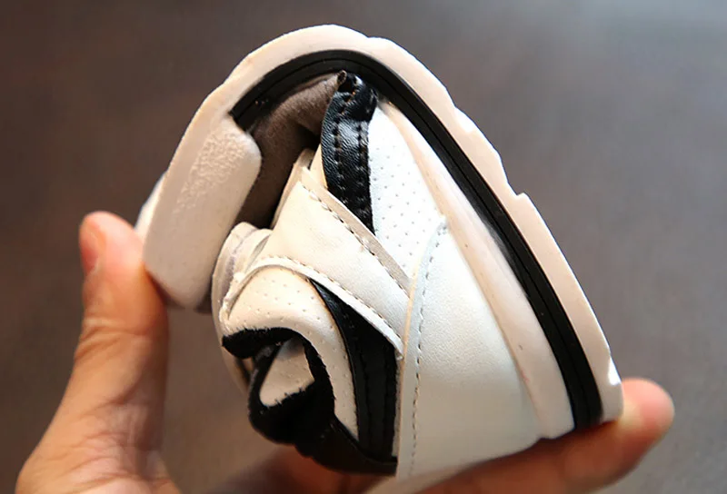 Kids Sneaker detail 13