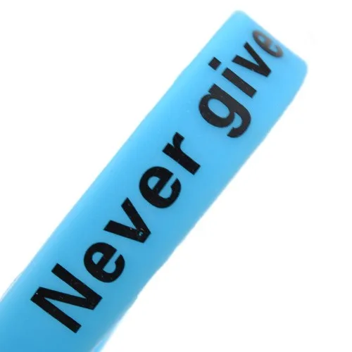 5 шт./компл. Новая мода Для мужчин Для женщин унисекс силиконовой резины браслет принтом "Never Give Up", светится в темноте, спортивный браслет Lou0018