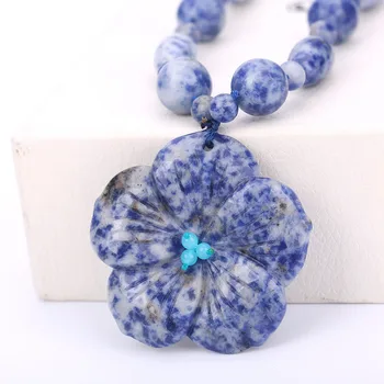 

Blue Natural Crystal Stone Pendant Necklace Fashion Peacock For Women Big Jewelry 3A Blue Crystal Clavicular Beads Balance Chain