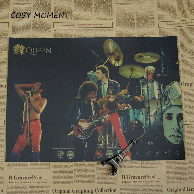 

COSY MOMENT Rock Band Queen Poster Vintage Kraft Paper Club Bar Wall Home Decorative Drawing core Wall stickers Poster QT342